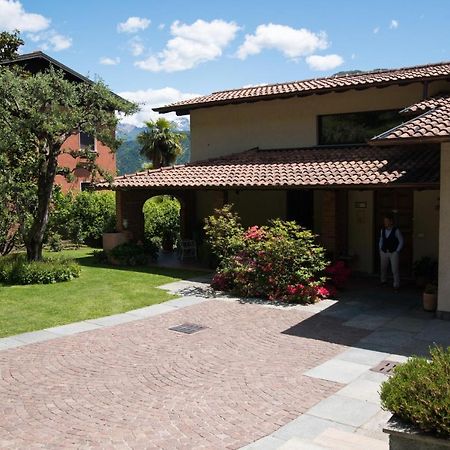 Apartmán Mansarda I Cipressi Lenno Exteriér fotografie