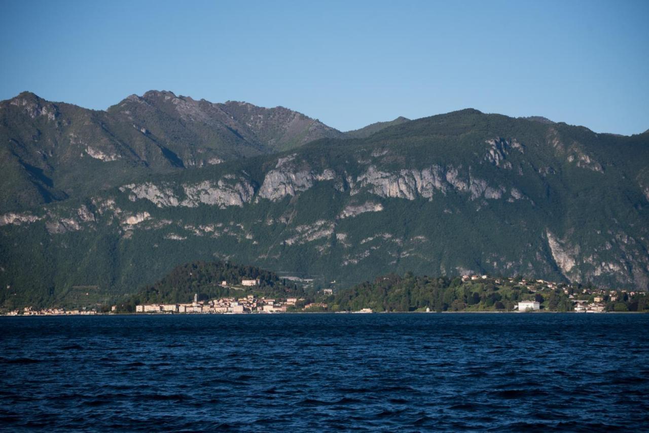 Apartmán Mansarda I Cipressi Lenno Exteriér fotografie